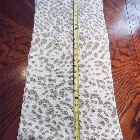 Calvin Klein Infinity Scarf Animal Print Soft Cream and Gold - Picture 7 of 10